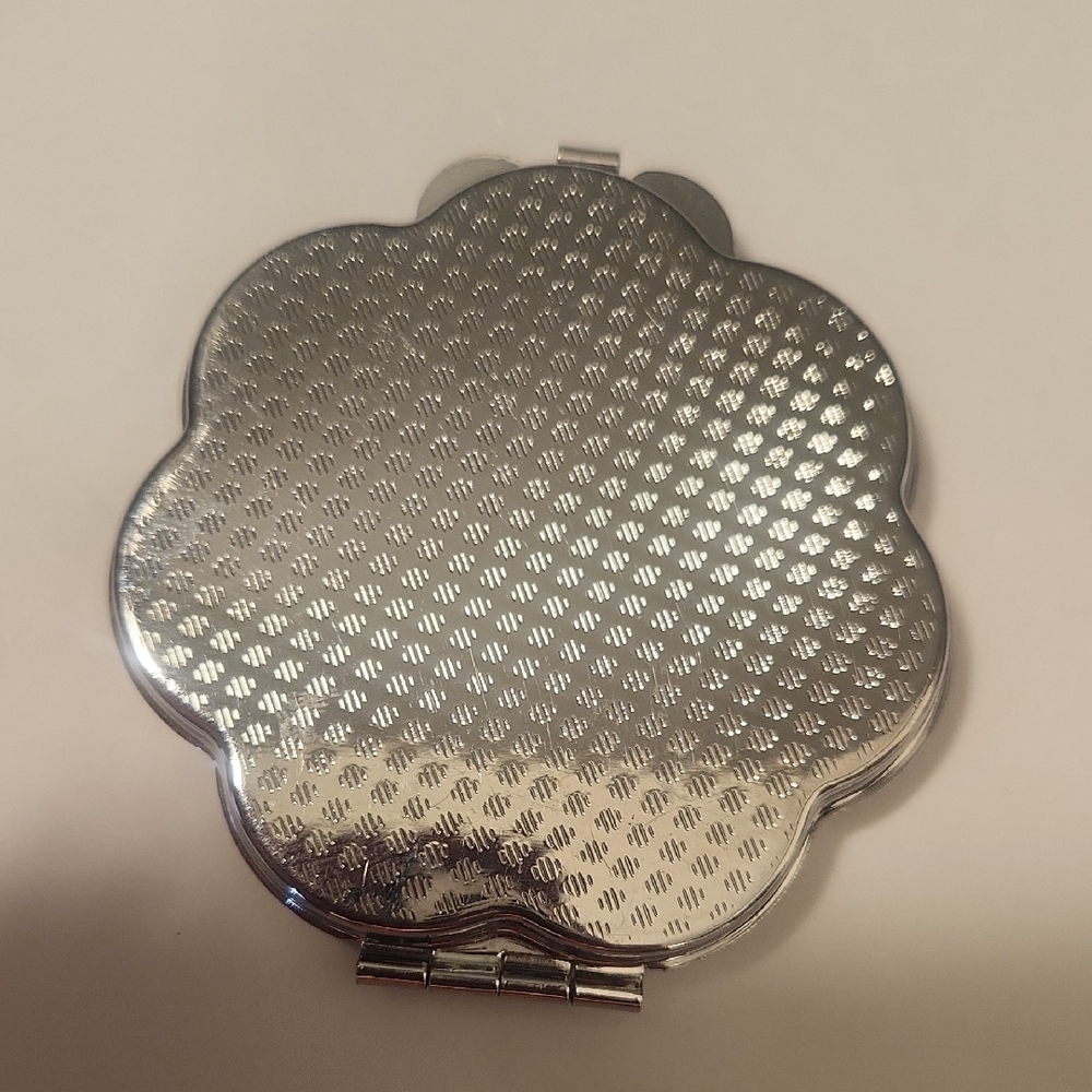 Leopard Print Compact Mirror - Picture 2 of 4